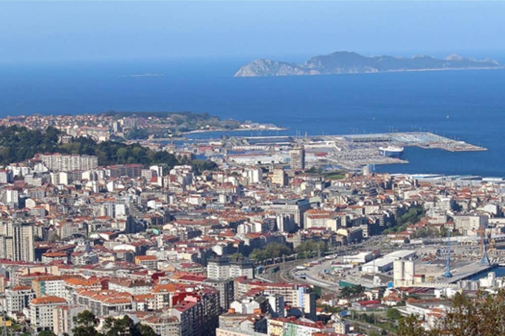 Apartamento Completo Con Parking Privado Y Wifi En San Roque Vigo Exterior photo